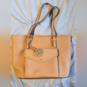 Michael Kors Jet Set Tote - Tan Saffiano Leather